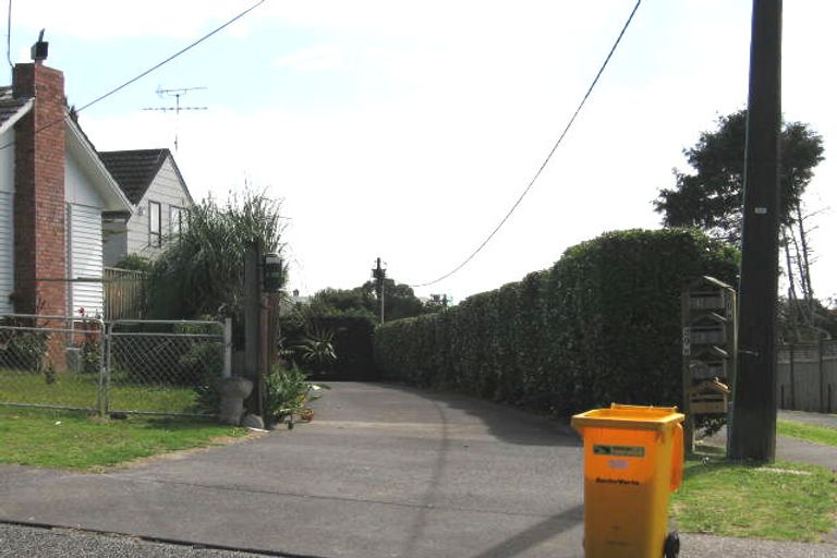 Photo of property in 2/20b Verbena Road, Birkdale, Auckland, 0626