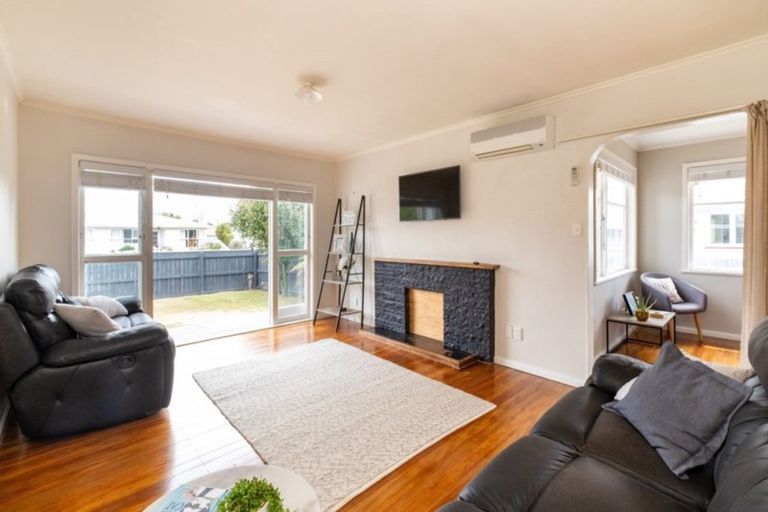 Photo of property in 42 Oldham Avenue, Onekawa, Napier, 4110