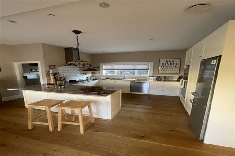 Photo of property in 108 Weston Road, St Albans, Christchurch, 8052