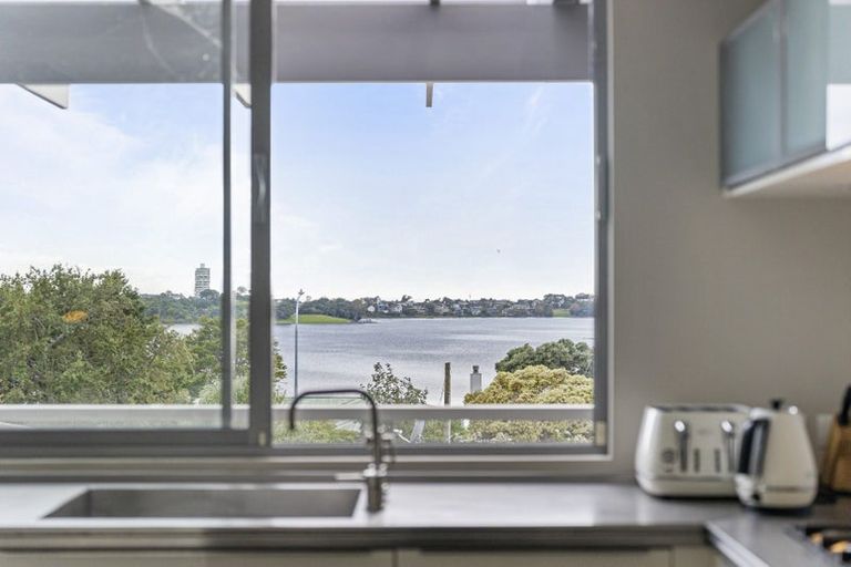 Photo of property in 36 Lake View Road, Takapuna, Auckland, 0622