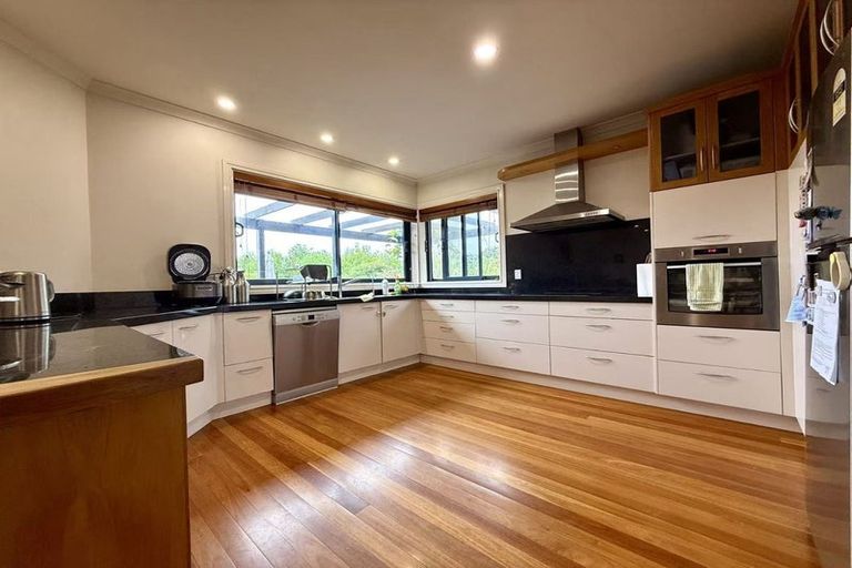 Photo of property in 3 Terry Smyth Drive, Kumeu, 0892