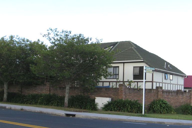 Photo of property in 158 Wiseley Road, West Harbour, Auckland, 0618