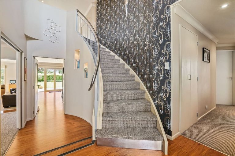 Photo of property in 296 Gardiners Road, Harewood, Christchurch, 8051