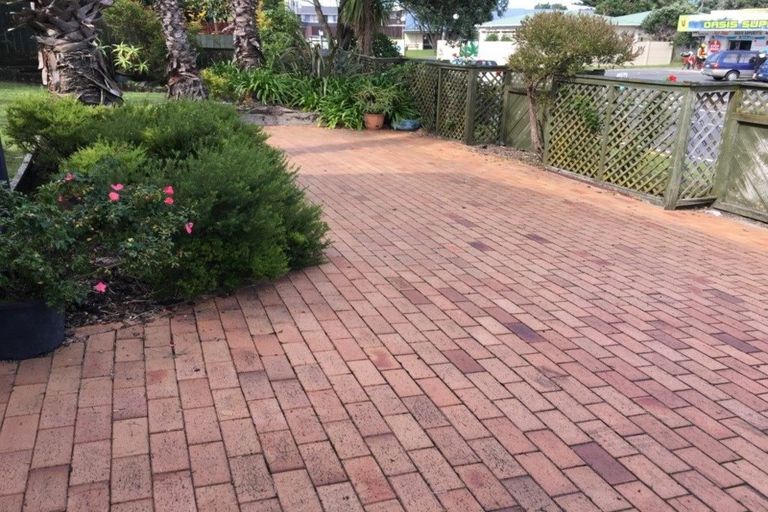 Photo of property in 1065 Papamoa Beach Road, Papamoa Beach, Papamoa, 3118