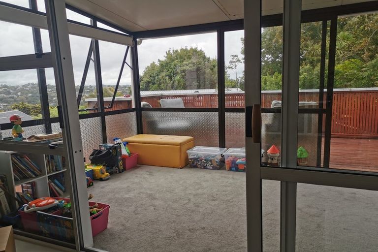 Photo of property in 2/4 Firth Road, Torbay, Auckland, 0630