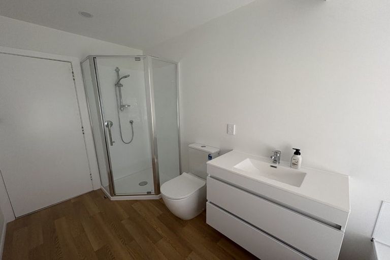 Photo of property in 10 Kashmir Avenue, Clouston Park, Upper Hutt, 5018