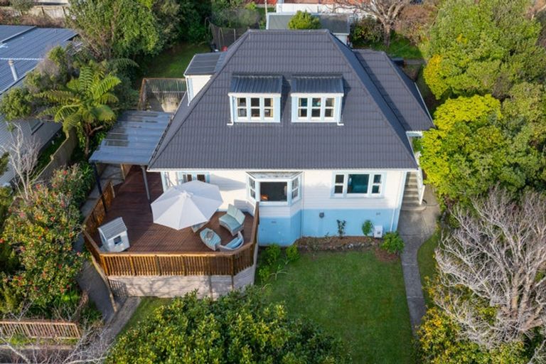 Photo of property in 28 Handyside Street, Tawa, Wellington, 5028