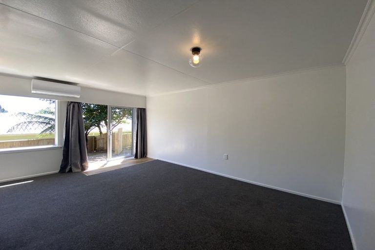 Photo of property in 6 Euclid Street, Vogeltown, New Plymouth, 4310