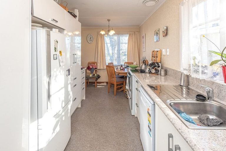 Photo of property in 4 Tawhero Street, Gonville, Whanganui, 4501