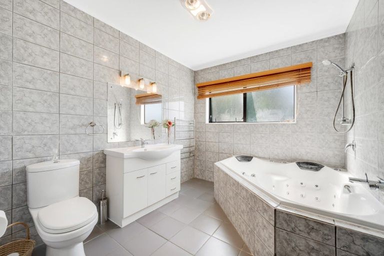 Photo of property in 169 Gills Road, Half Moon Bay, Auckland, 2014