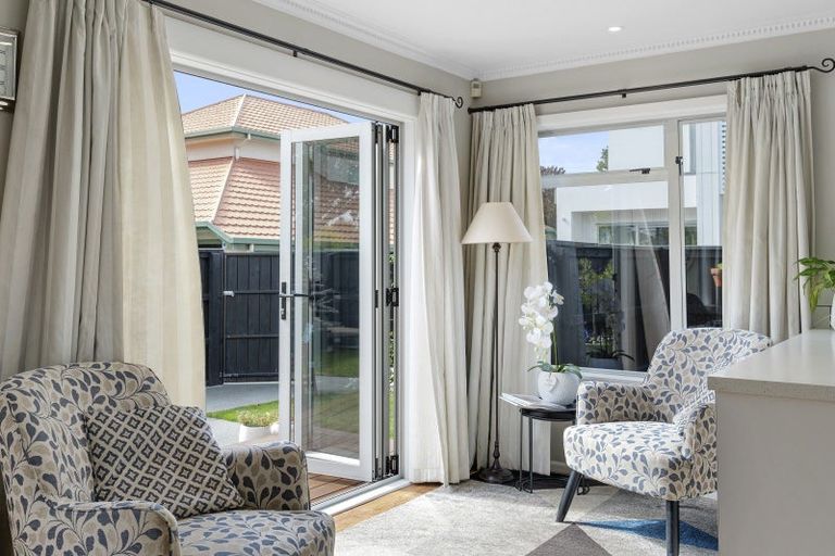 Photo of property in 96 Saint James Avenue, Papanui, Christchurch, 8053
