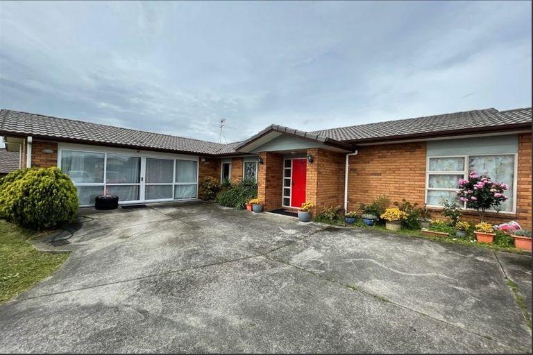 Photo of property in 4 Fitchburg Place, Mangere, Auckland, 2022