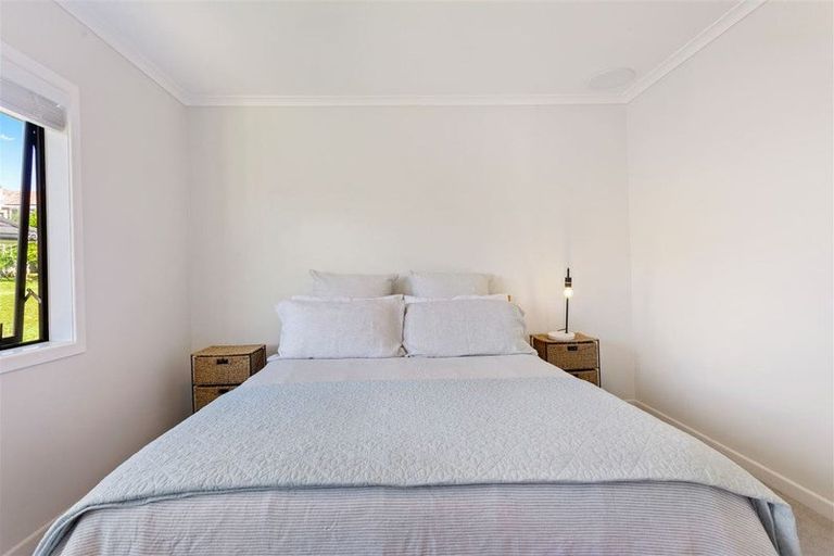 Photo of property in 21a Alexander Street, Cockle Bay, Auckland, 2014