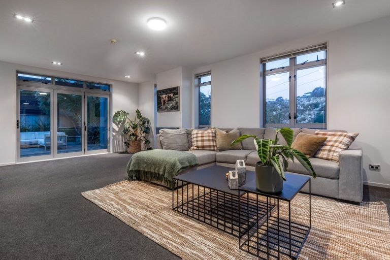 Photo of property in 35 Endeavour Drive, Whitby, Porirua, 5024