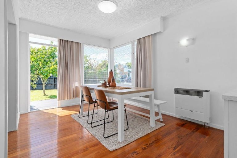 Photo of property in 15 Kensington Place, Fairfield, Hamilton, 3214
