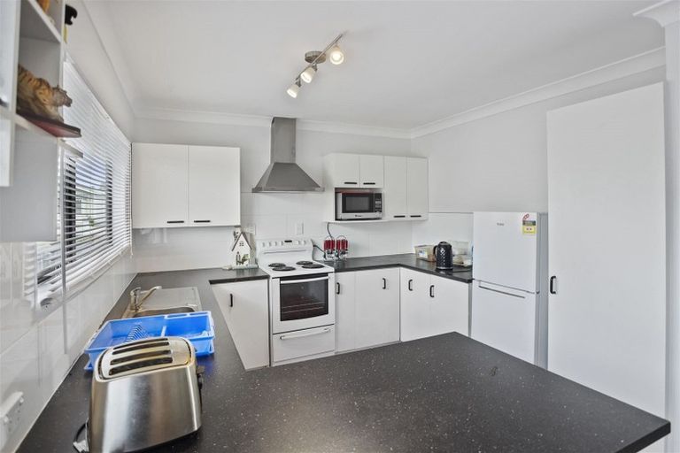 Photo of property in 9 Opatito Road, Paeroa, 3600