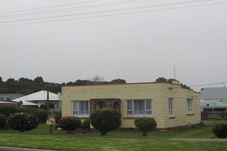 Photo of property in 36 Blake Street, Waitara, 4320