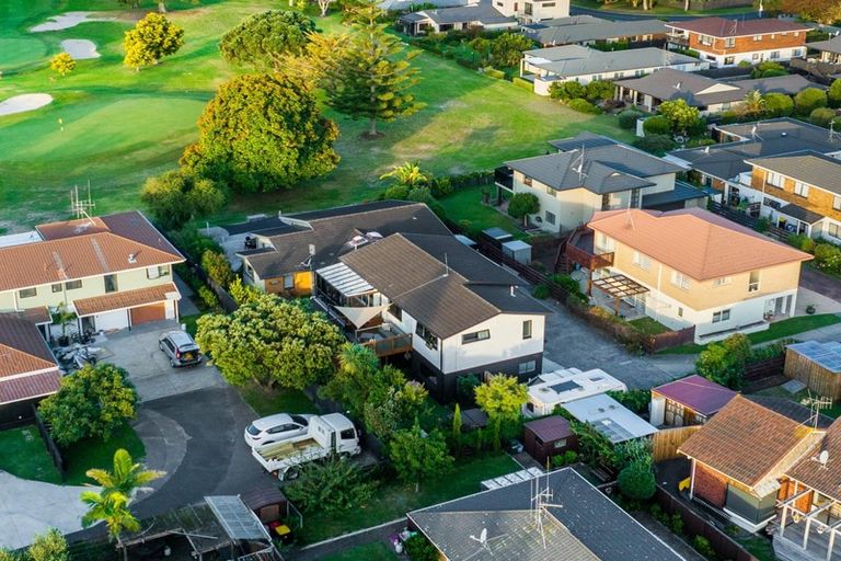 Photo of property in 15 Solway Place, Mount Maunganui, 3116
