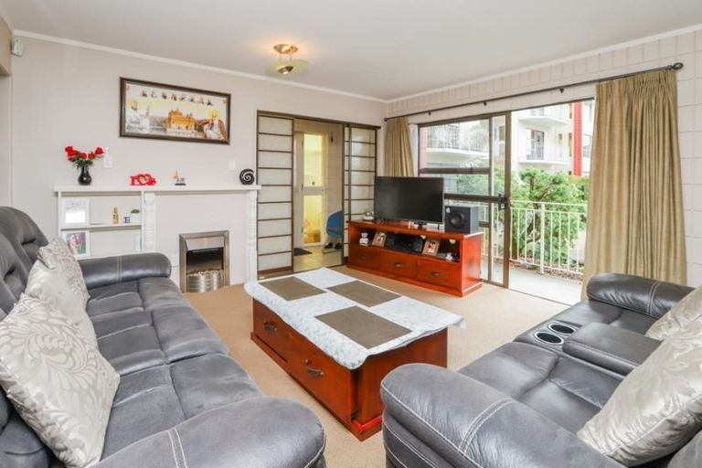 Photo of property in 1/10 Hunter Street, Hamilton Lake, Hamilton, 3204