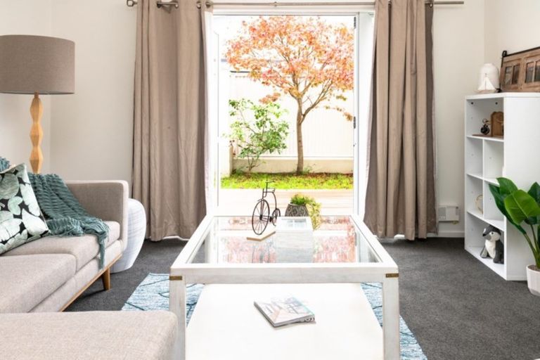 Photo of property in 6/7 Henry Street, Kilbirnie, Wellington, 6022