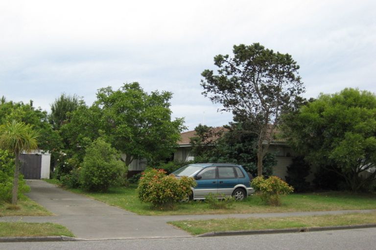 Photo of property in 5 Kawau Crescent, Bromley, Christchurch, 8062