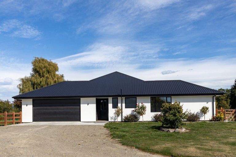 Photo of property in 21 Grange Settlement Road, Temuka, 7920