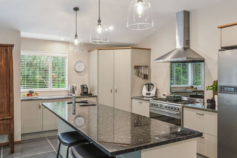 Photo of property in 3 Southleigh, Raumati South, Paraparaumu, 5032