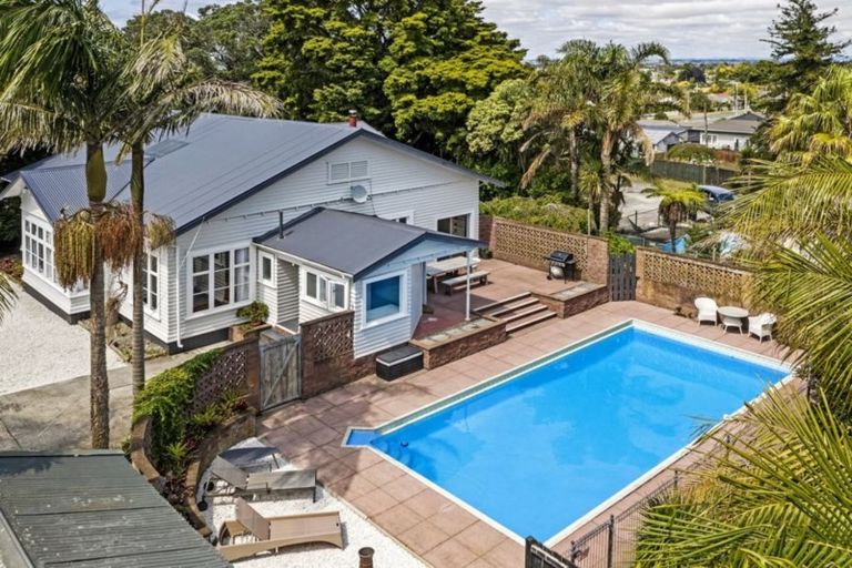 Photo of property in 1/60 Alfriston Road, Manurewa East, Auckland, 2102