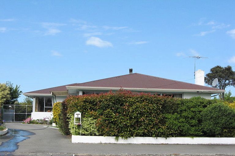 Photo of property in 8 Ashgrove Street, Rangiora, 7400
