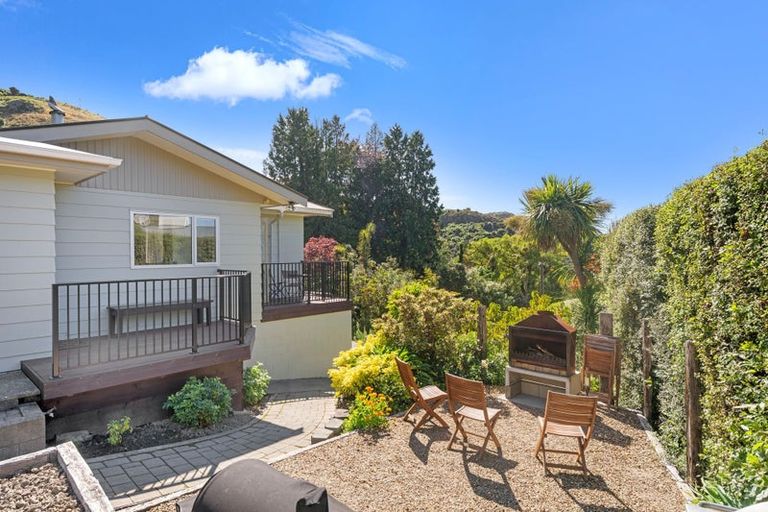 Photo of property in 25 Zephyr Terrace, Governors Bay, Lyttelton, 8971
