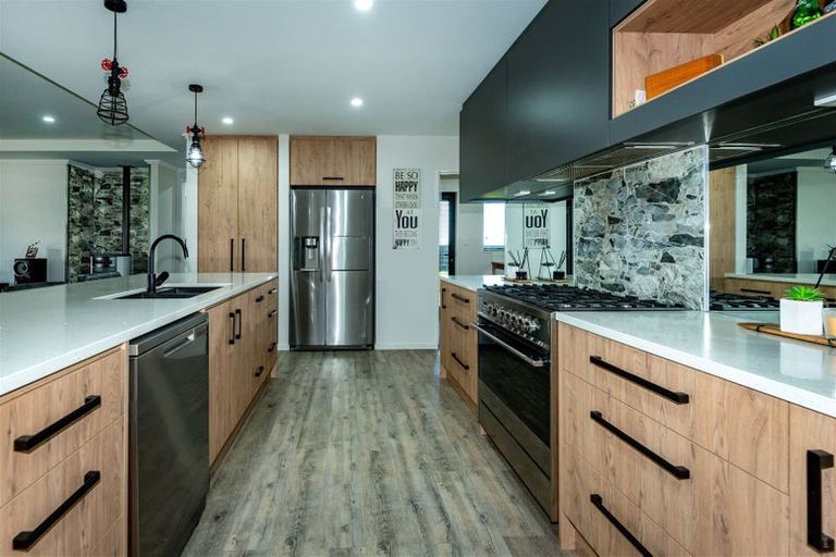 Photo of property in 62 Kingsdowne Drive, West Melton, 7618