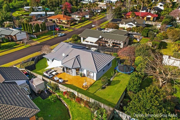 Photo of property in 16 Amberley Crescent, Bethlehem, Tauranga, 3110
