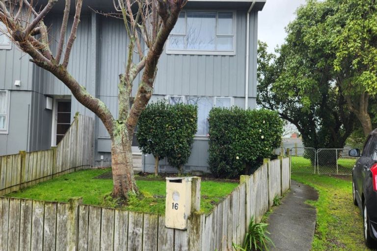 Photo of property in 16-18 Opie Place, Highbury, Palmerston North, 4412