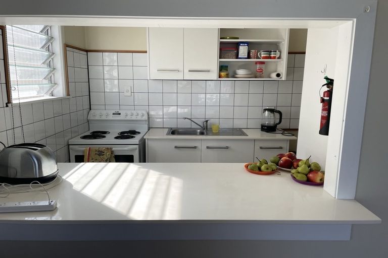 Photo of property in 3/51 Austin Street, Mount Victoria, Wellington, 6011