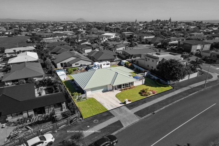 Photo of property in 56 Evans Road, Papamoa Beach, Papamoa, 3118