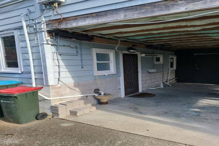 Photo of property in 132 Western Springs Road, Morningside, Auckland, 1022