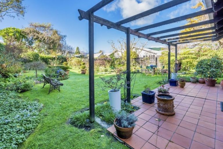 Photo of property in 373a Te Moana Road, Waikanae, 5036