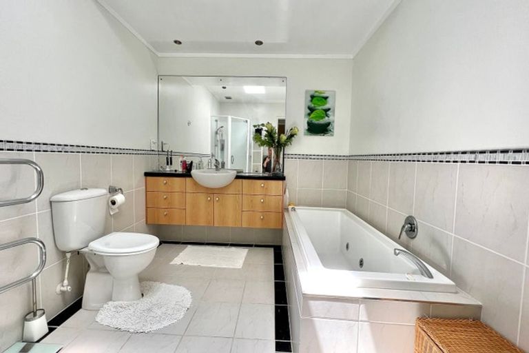 Photo of property in 24 Seneca Court, Golflands, Auckland, 2013