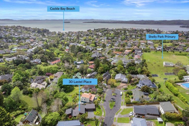 Photo of property in 30 Lastel Place, Shelly Park, Auckland, 2014