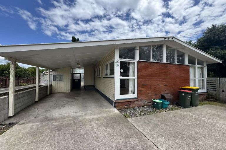 Photo of property in 75 Knighton Road, Hillcrest, Hamilton, 3216