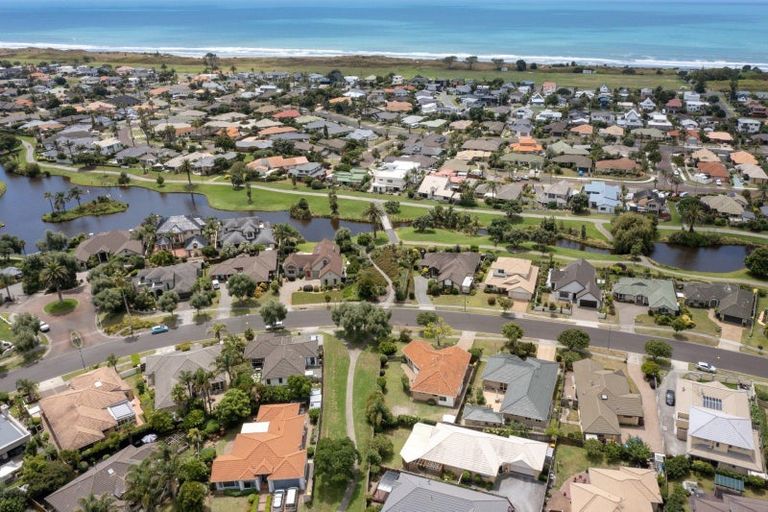 Photo of property in 27 Montego Drive, Papamoa Beach, Papamoa, 3118