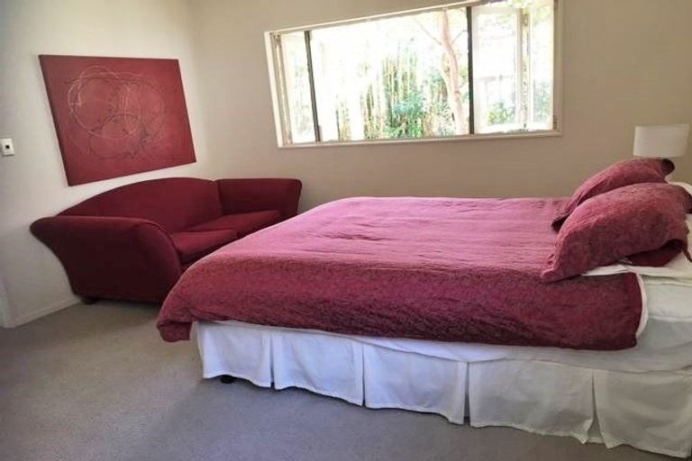 Photo of property in 15a Achilles Crescent, Narrow Neck, Auckland, 0624