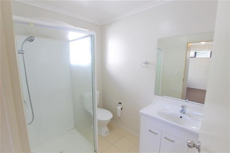 Photo of property in 77 Mountain Road, Mangere Bridge, Auckland, 2022