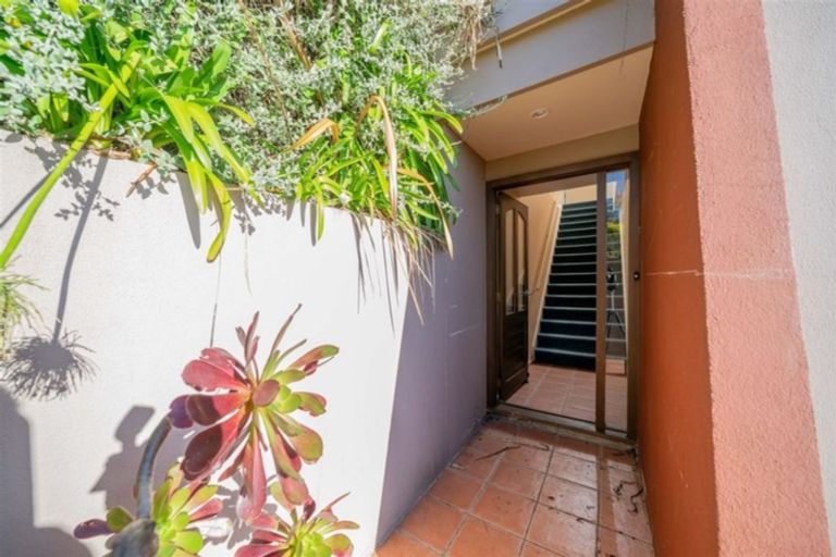 Photo of property in 141a Moncks Spur Road, Redcliffs, Christchurch, 8081