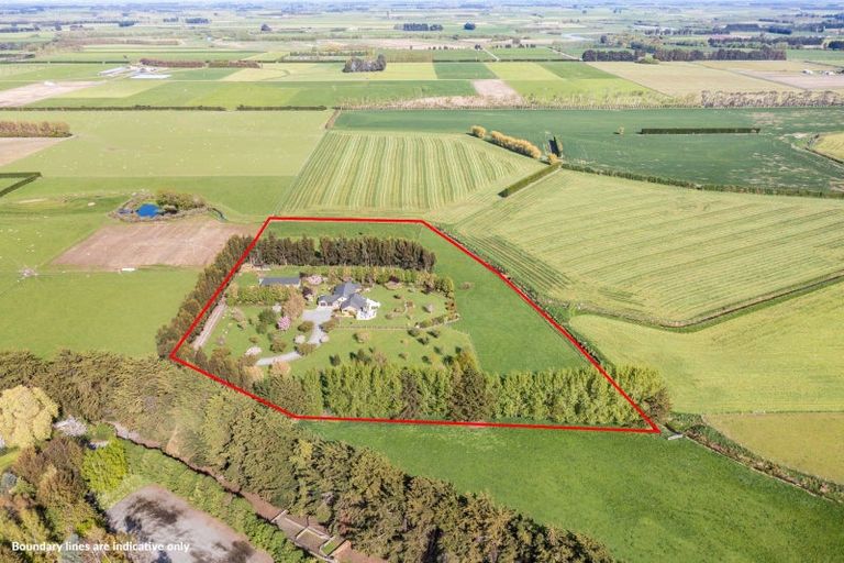 Photo of property in 200 Lochiel Branxholme Road, Lochiel, Winton, 9781