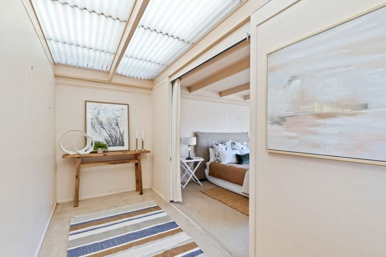 Photo of property in 82 Manu Crescent, Upper Vogeltown, New Plymouth, 4310