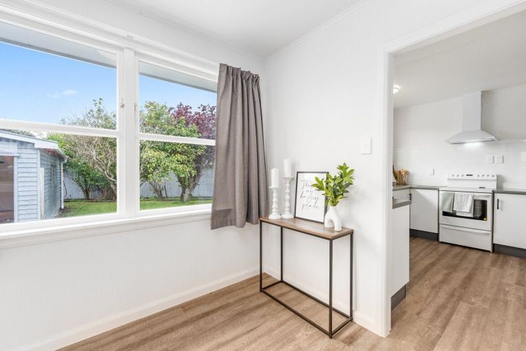 Photo of property in 18 Norwich Place, Awapuni, Palmerston North, 4412