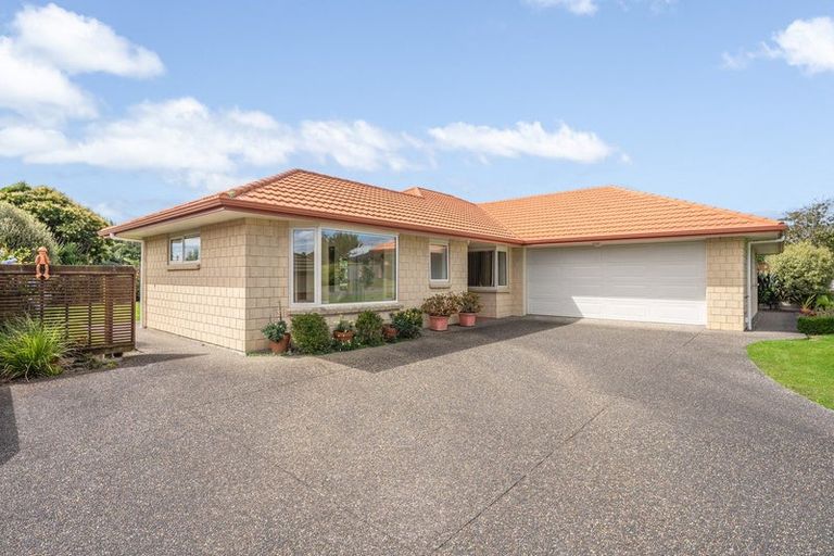 Photo of property in 22 Ludlam Way, Otaki, 5512