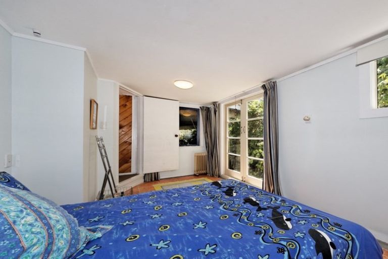 Photo of property in 61 Seaview Road, Piha, 0772