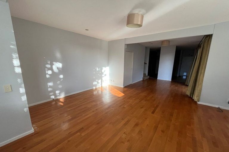 Photo of property in 21 Haven Drive, East Tamaki, Auckland, 2013